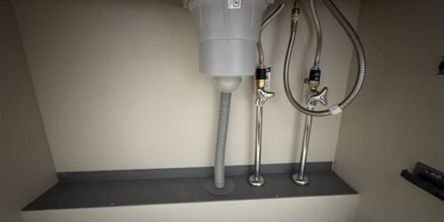 キッチンのシンク下から異臭が発生したのでDIYで修理