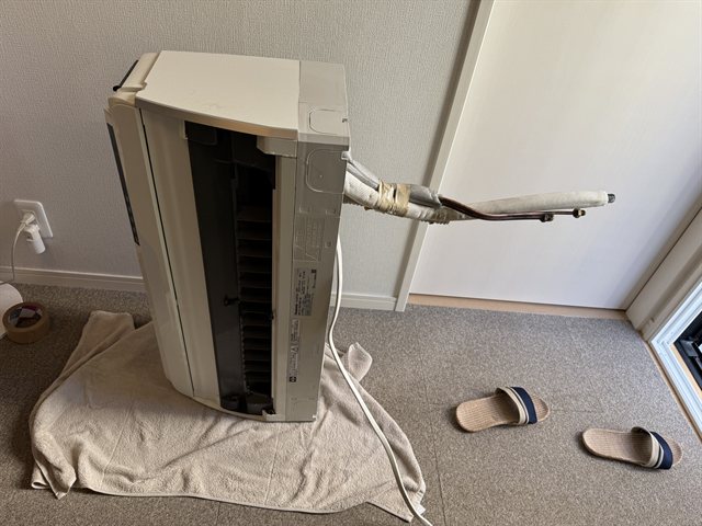 室内機を外す